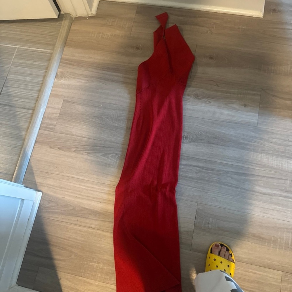 Elegant Red Evening Dress